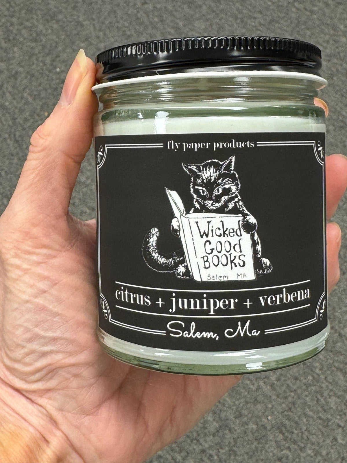 Spindle and Spine 9oz Soy Glass Candle : Salt + Sea Grass + Ocean Air (To the Lighthouse)